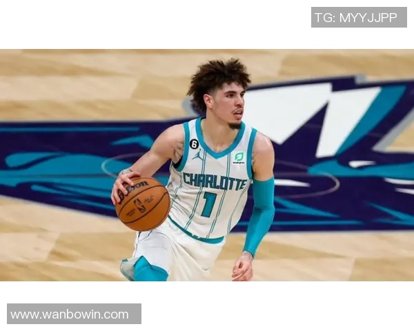 拉梅洛鲍尔因脚踝不适提前离场本场比赛将无法继续参赛 拉梅洛鲍尔因脚踝不适提前离场本场比赛将无法继续参赛