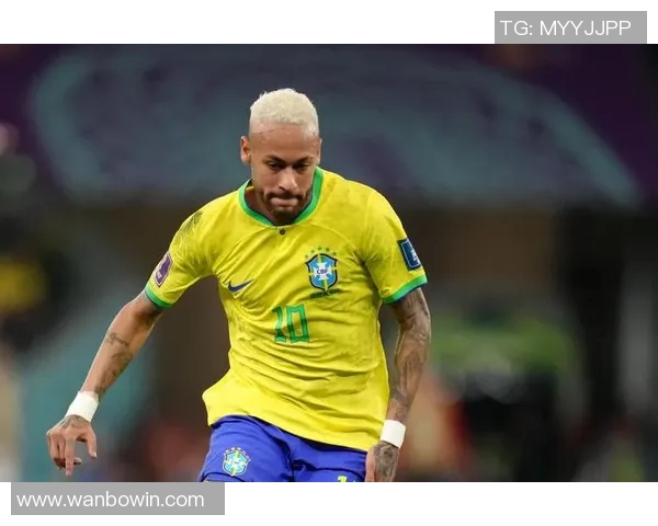 内马尔与13年前白血病球迷重逢感人瞬间再现温暖回忆 内马尔与13年前白血病球迷重逢感人瞬间再现温暖回忆