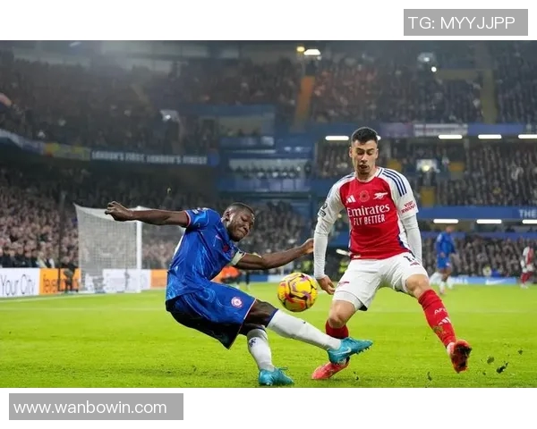 天空体育预测阿森纳与维拉战平曼联小胜狼队精彩赛事前瞻分析